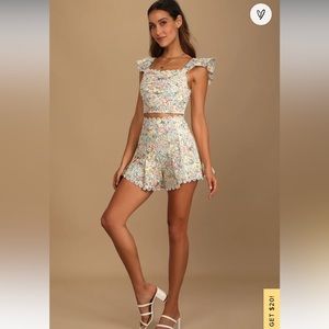 Lulu’s two piece set